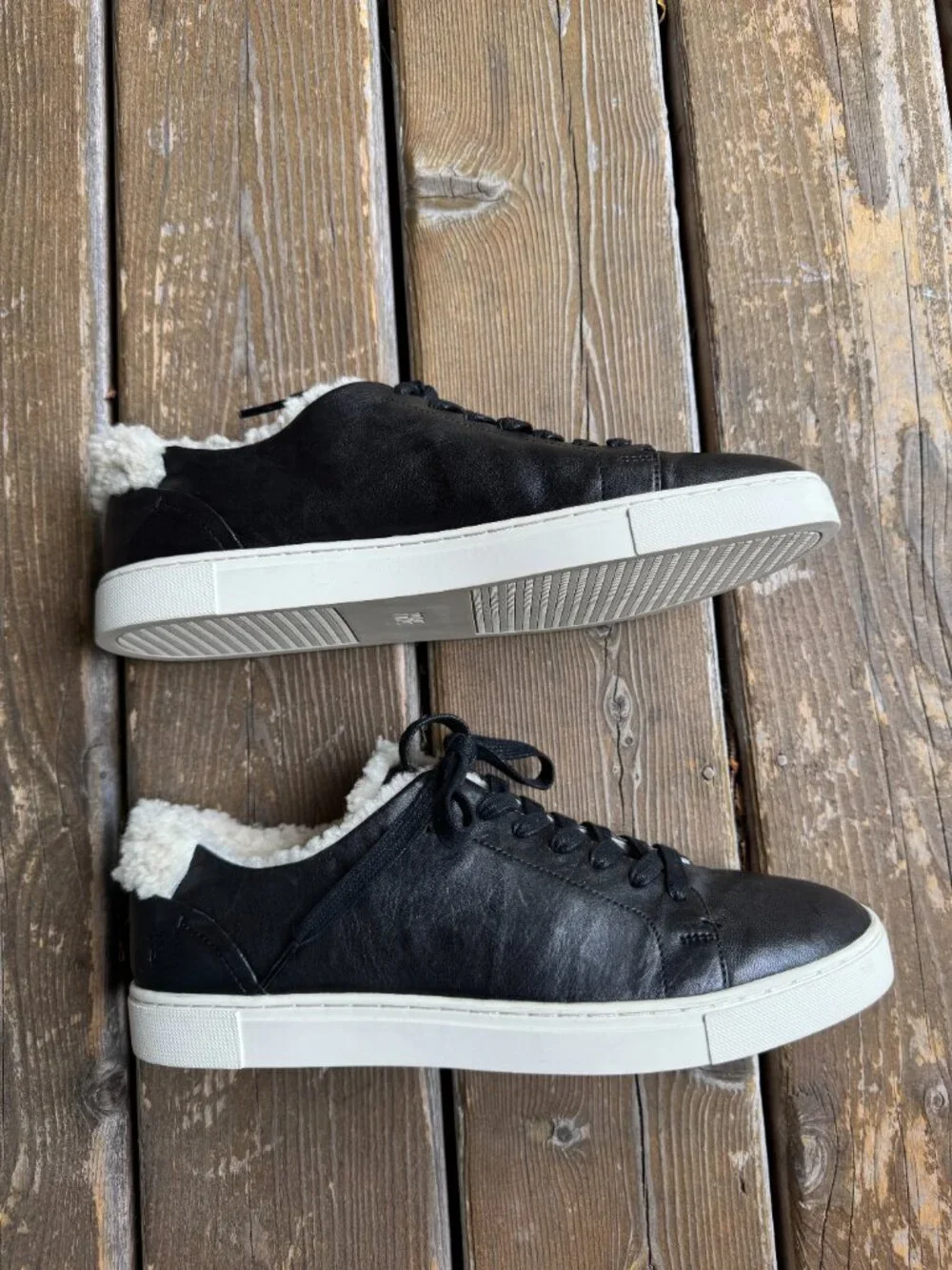 NEW Frye Ivy Black Leather and Shearling Lined Lace Up Sneakers in Women's 9.5